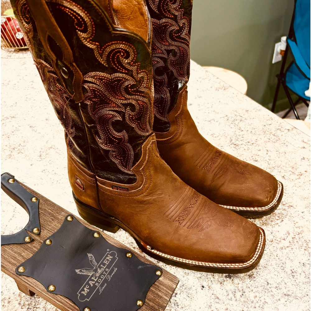 Men boots size 8 1/2